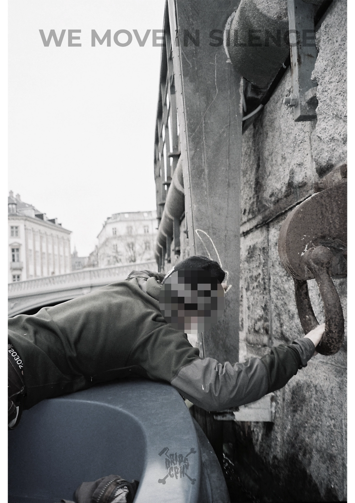 DRIPS CPH - We Move In Silence T-shirt | Hvid