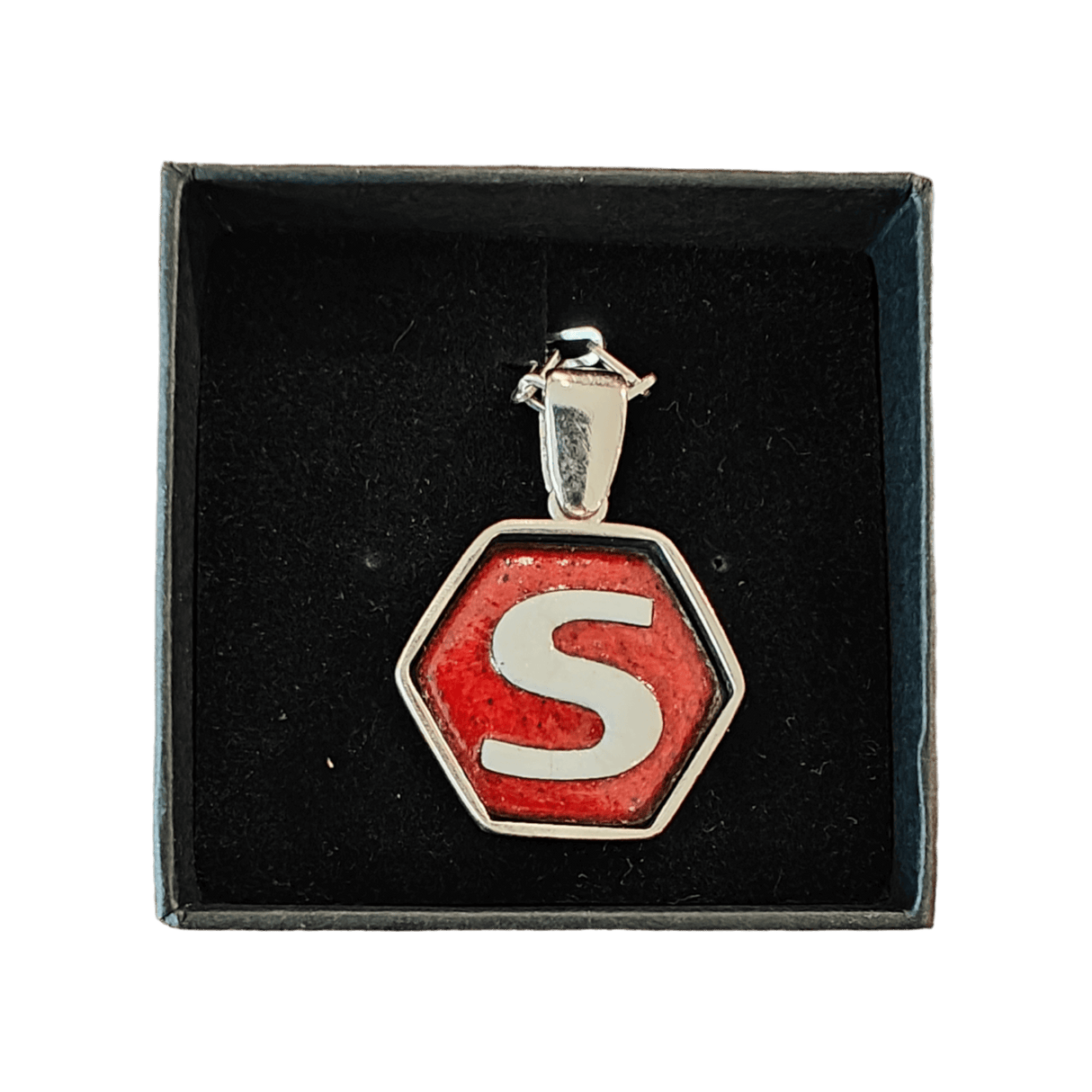 S Pendant